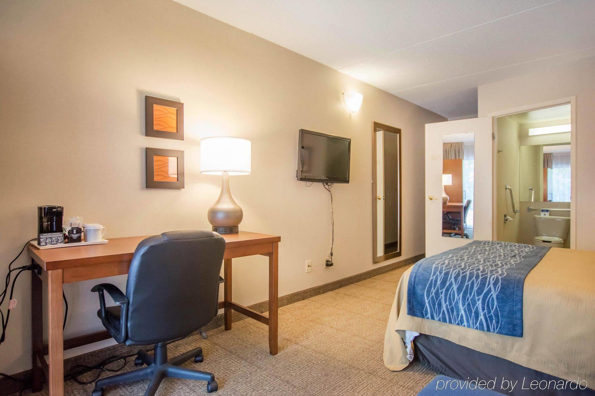 בת'רסט Comfort Inn מראה חיצוני תמונה