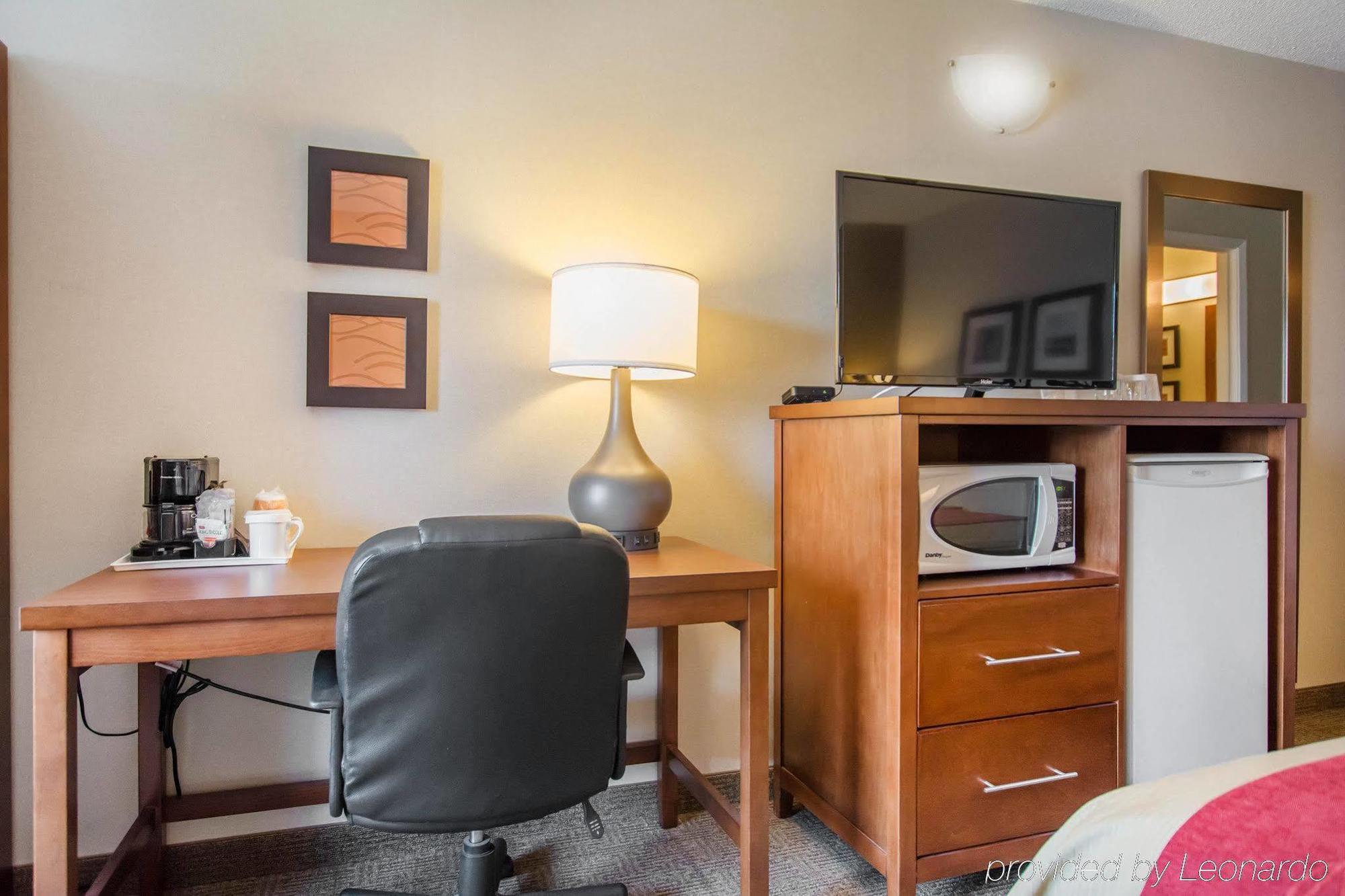 בת'רסט Comfort Inn מראה חיצוני תמונה